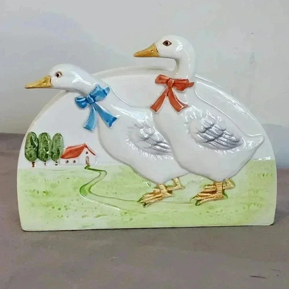Ceramic Goose Napkin Holder Farmhouse Decor Kitchen Table Centerpiece - Picture 1 of 6